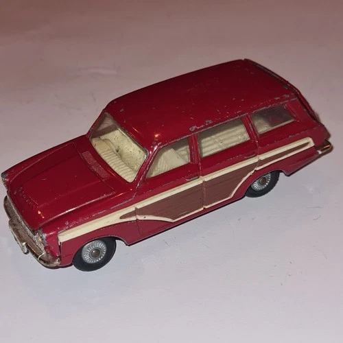 CORGI TOYS Ford Consul Cortina Estate 440 1960s Original  Vintage Diecast RED