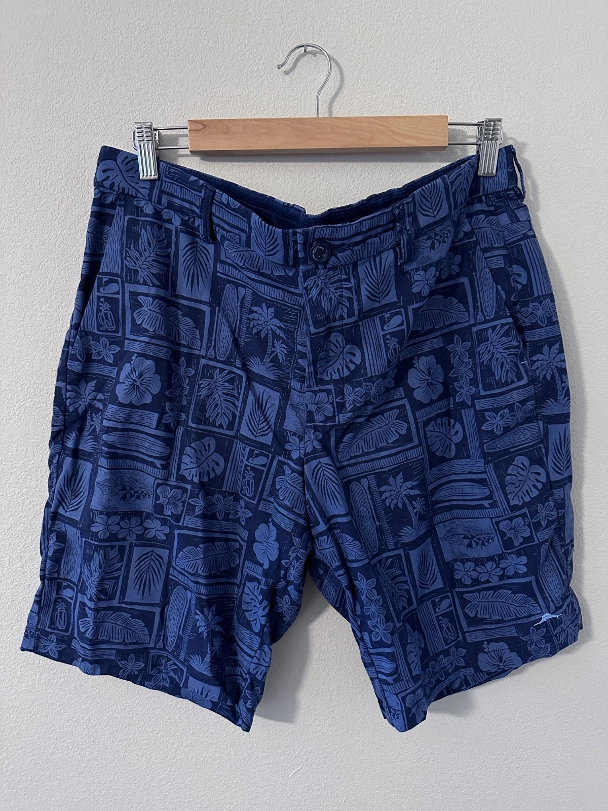 Tommy Bahama mens shorts size 34 hawaiian blue summer pool