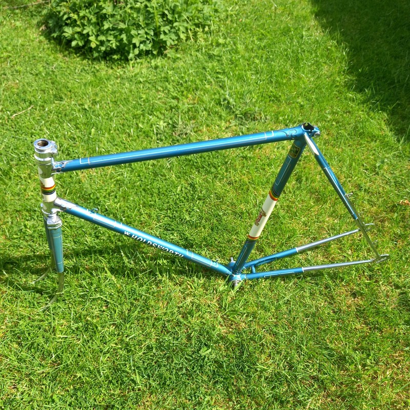NICE VINTAGE RARE 1948 HOLSDWORTH CYCLONE DELUXE 531 STEEL CYCLE FRAME.
