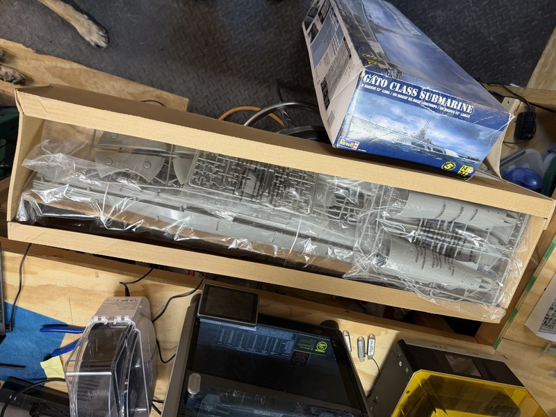 REVELL Gato Class R/C submarines
