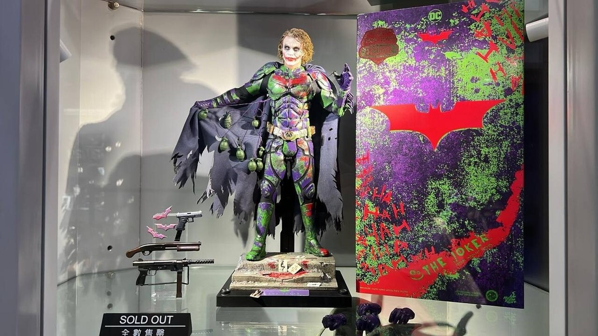 Hot Toys🔥MMS752AE The Dark Knight The Joker (Batman Hot Toys🔥MMS752AE The Dark Knight The Joker (Batman