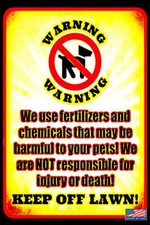 WORLD'S MOST EFFECTIVE NO PETS SIGN METAL 8"X12" ALL WEATHER KEEP OFF LAWN GRASS
