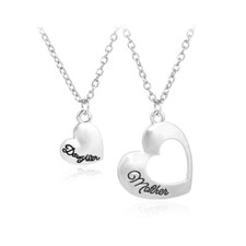 2PCS Matching Hollow out Heart Pendant Necklace Mother Daughter Jewelry Gifts