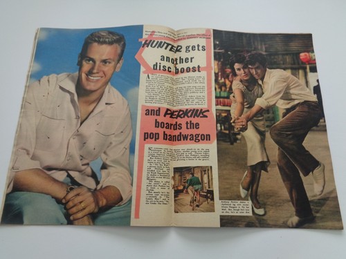 PICTUREGOER - AUGUST 24th, 1957 - EVA GABOR, FRANKIE VAUGHAN, TAB HUNTER - Picture 5 of 5