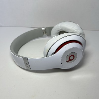 Beats by Dr. Dre Studio 1st Gen White Wired Headphones With Case