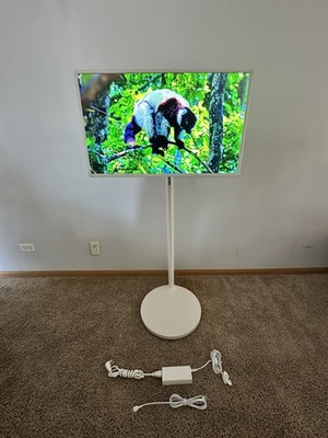 LG StanbyME 27'' TV LED FHD Smart webOS Touch Screen with battery