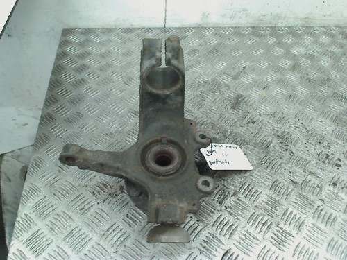 FUSEE LINKS VOOR Ford Focus C-Max MPV 1.6 TDCi 16V (G8DB(Euro 3)) 2004