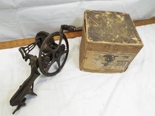 Cast Iron Apple Peeler Kitchen Tool Reading Hardware 78 PA Keystone in Paper Box