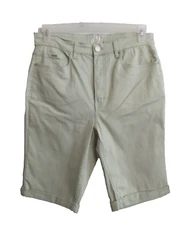 Women’s $104 FDJ Green FRENCH DRESSING NWOT Suzanne Bermuda Shorts Size 14