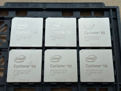1 Stück Intel 10CX105YF672I5G  CPU / Microprocessor - FBGA672 - 38000 ALM