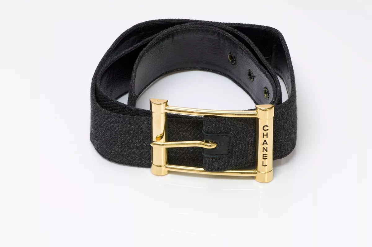 CHANEL CC 1980 s Gray Fabric Leather Belt