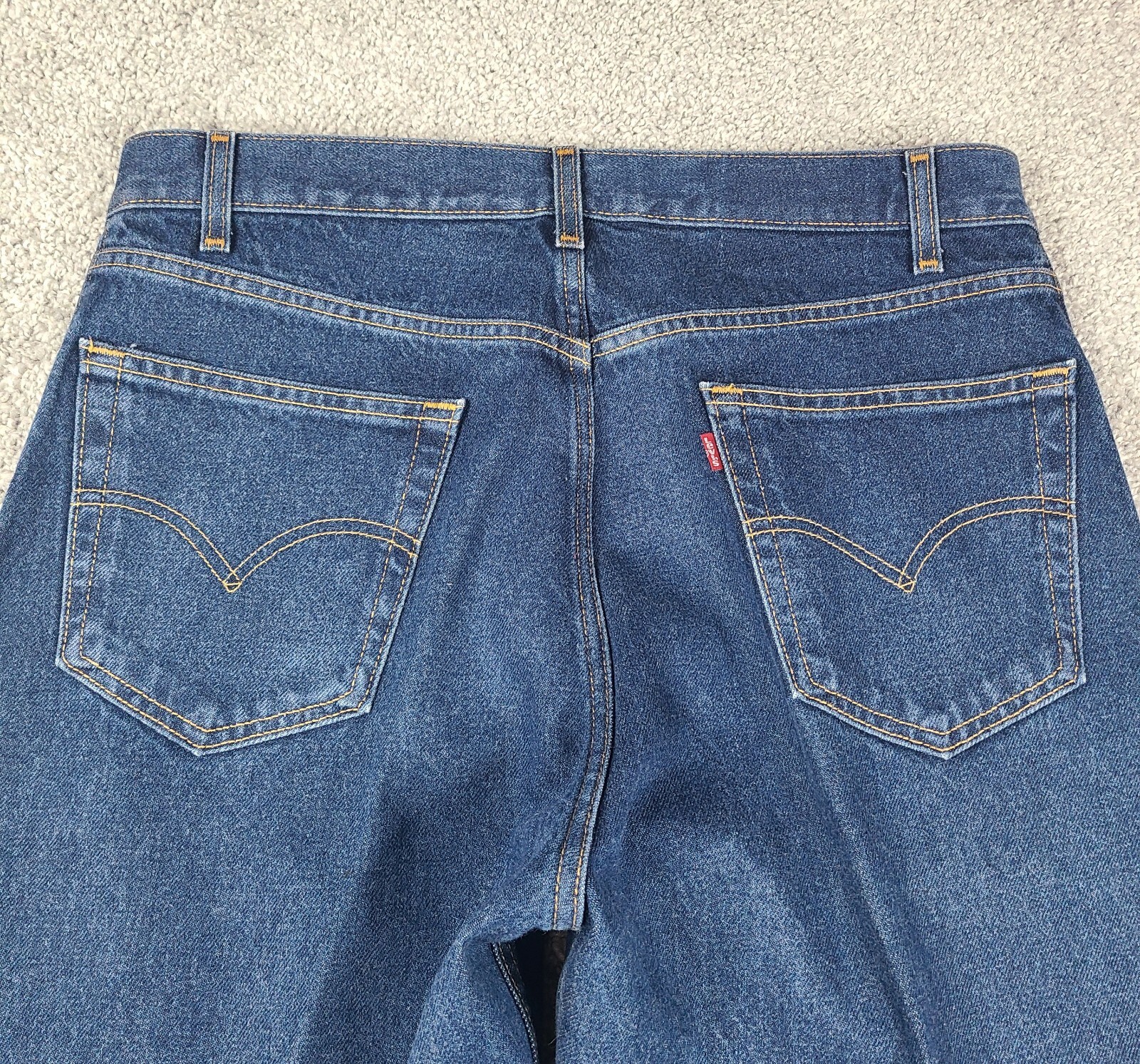 Levi's 505 Jeans Men's W36 x  L32  Straight Leg Blue Demin Red Tag Zip Fly thumbnail 5