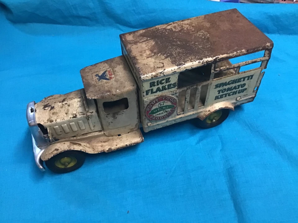 Camión de reparto Metalcraft Heinz 57 de 11” de acero prensado de la década de 1930 Foto 2 de 4