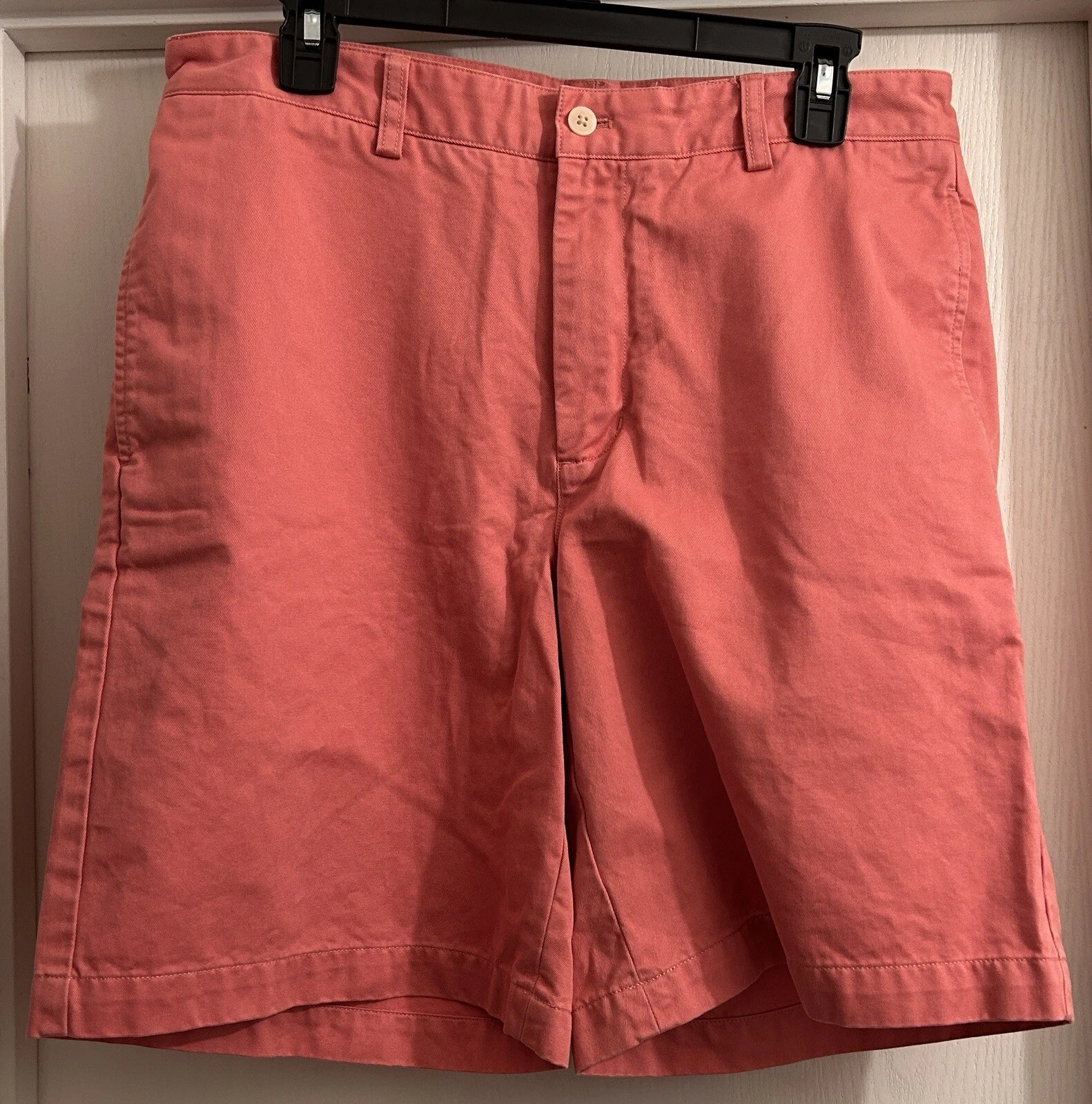 Vineyard Vines Chino Shorts Men’s Size 33 EUC