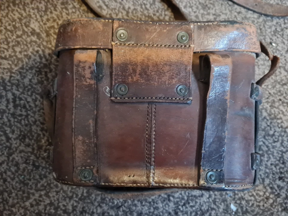 Carl Zeiss London Military Binoculars No 3, 1913 With Original Case And Strap. - Image 3 of 4