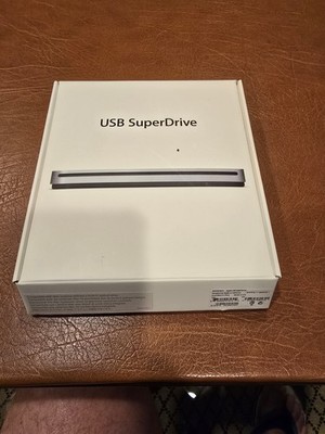 Apple USB SuperDrive A1379 MD564ZM/A External Optical Drive   Silver