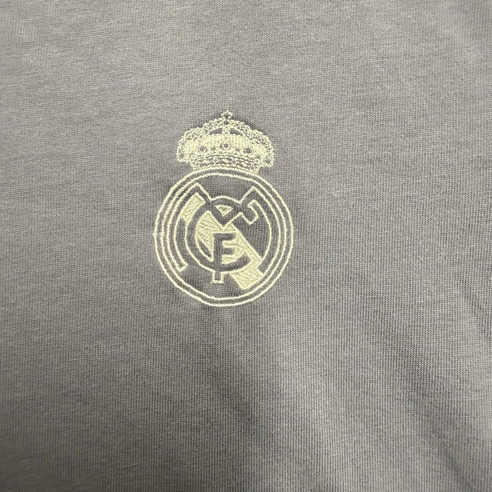 Adidas Real Madrid Crest T-Shirt Mens Small Blue/Purple Short Sleeve Stripes - Image 3 of 4