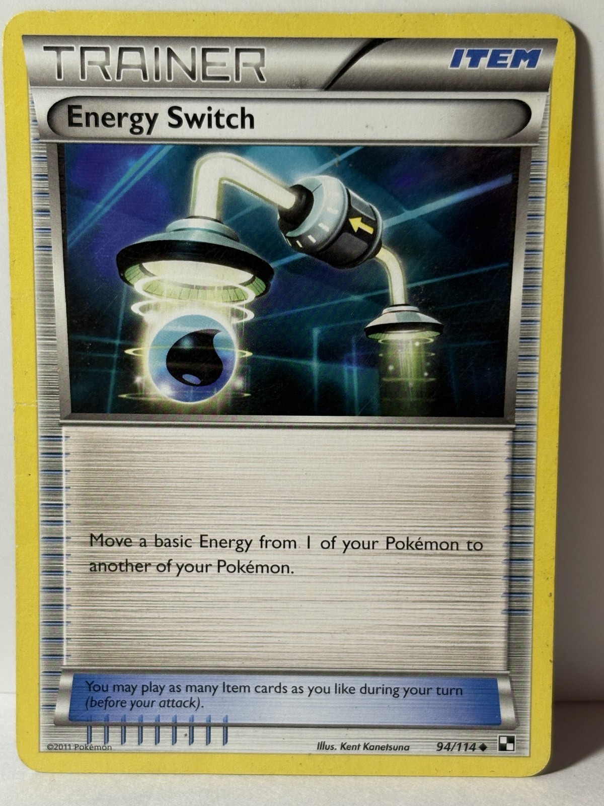 Energy Switch 94/114 Black and White LP Pokemon Fast Ship