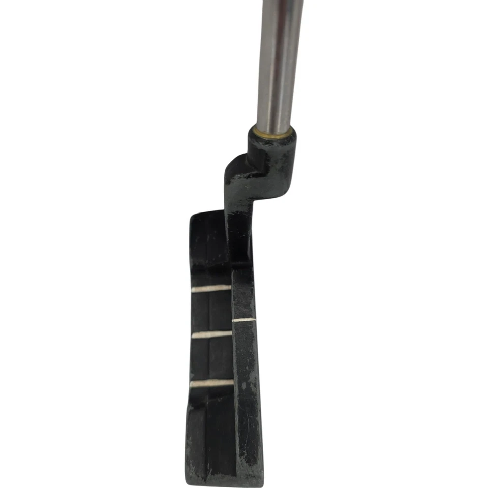 GolfSmith Black Golf Putter Mens RH With Steel Shaft And Original Grip 35” - Image 4 of 4