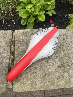 Fizik Arione R1 Carbon Sattel