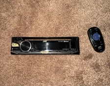 JVC KD-R770BT CAR STEREO ONLY ONLY JVC KD-R770BT FACEPLATE & REMOTE ONLY