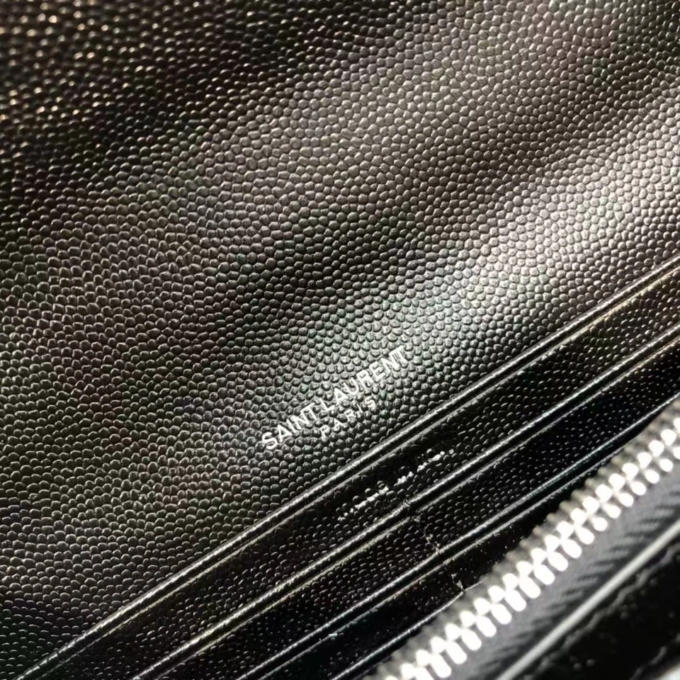 Bolso con logotipo SAINT LAURENT CASSANDRE MATEELASSE Foto 3 de 4