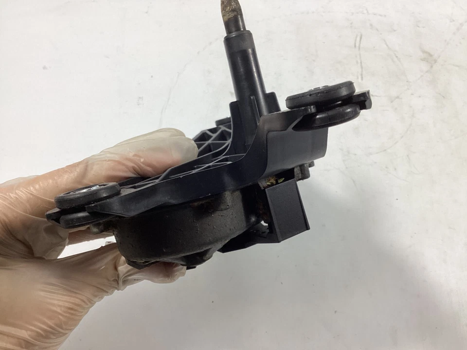 BMW X5 E70 2007-2013 motor limpiaparabrisas ventana trasera 6942165-05 OEM. Foto 4 de 4