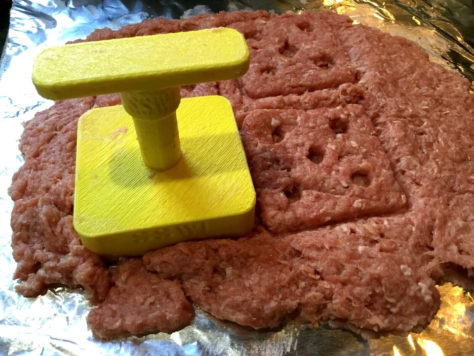 Hacer el deslizador perfecto - Prensa de hamburguesas estilo castillo blanco con mango extraíble Foto 3 de 4