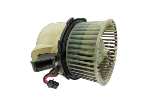 Gebläsemotor Lüftermotor Heizungsgebläse für Audi A5 8T QU 07-12 8K1820021C