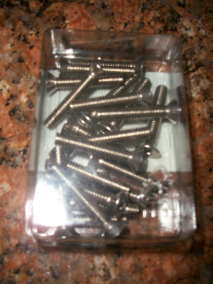 900 lot Hillman 1/4-20 x 1-1/2" Flat Head Phillips Machine Screws Stainless NIB - Image 4 of 4