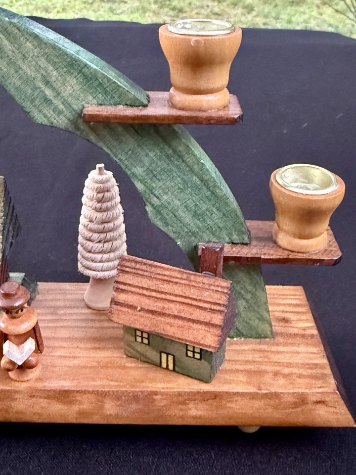 Arco de velas alemán Erzgebirge Schwibbogen casas árboles villancicos 10" x 5,25" LEER Foto 2 de 4