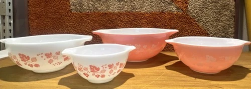 ✨Vintage Find✨ Complete Set 4 Pink Pyrex Gooseberry Cinderella Mixing Bowls
