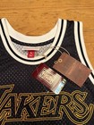NWT Large L Mitchell & Ness LAKERS 96-97 SHAQUILLE O'NEAL Flames Swingman Jersey — photo 3
