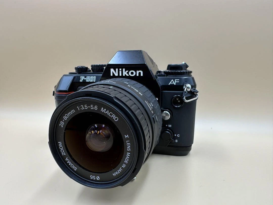 Excellent Nikon SLR Film Camera F501 USED