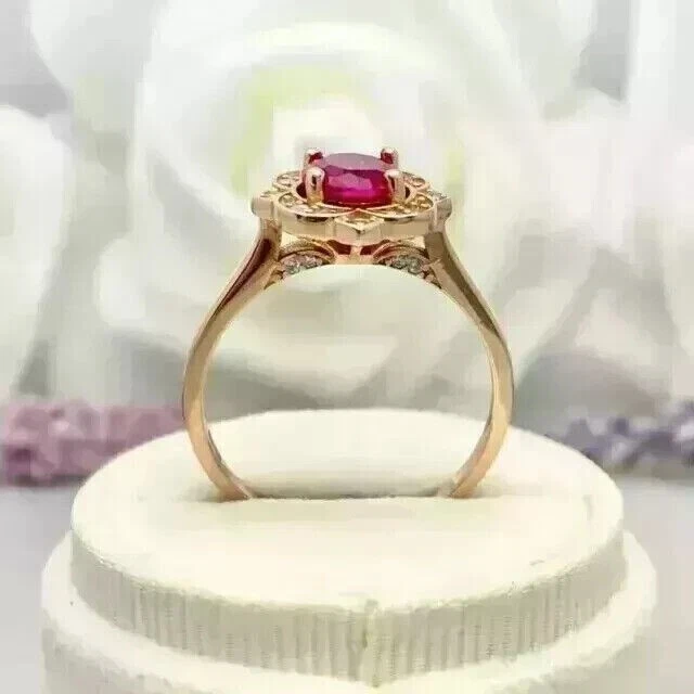 Anillo de boda redondo de oro amarillo de 14 K de 2,00 quilates con rubí y diamantes creados en laboratorio FN para mujer Foto 2 de 4