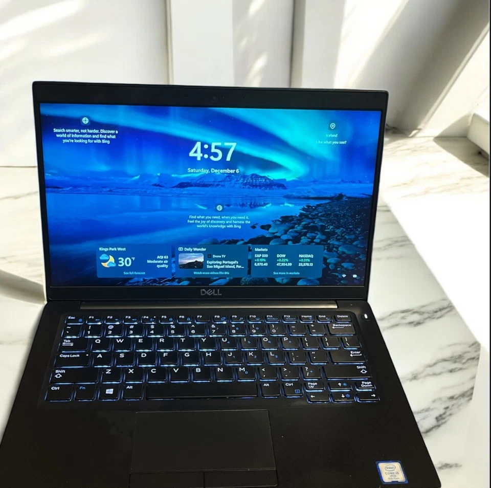 Ноутбук Dell Latitude 7390 полная высокая четкость i5-8-го поколения 8 ГБ твердотельный накопитель 256 ГБ Windows 11 + зарядное устройство - Изображение 4 из 4