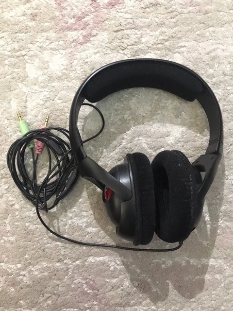 Creative Fatal1ty Gaming Headset - Image 2 of 3