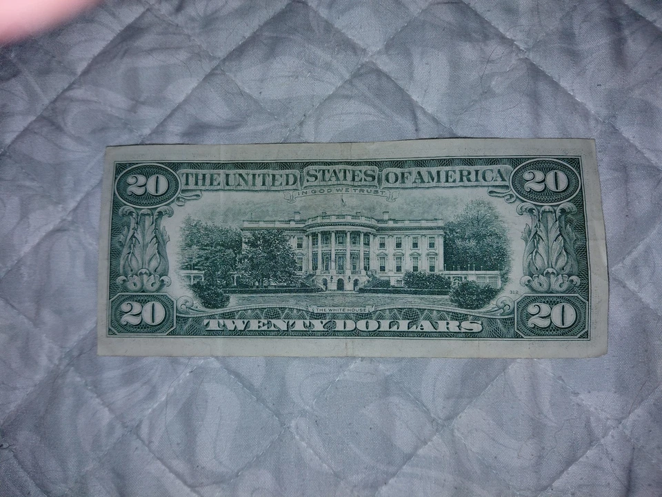 1974 Twenty Dollar Federal Reserve Note $20 - MISALIGNED ERROR - Image 2 of 2
