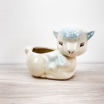 VTG Shawnee Pottery Sleeping Lamb Planter Blue Bow Eyelash Kitsch 1950 Sheep USA