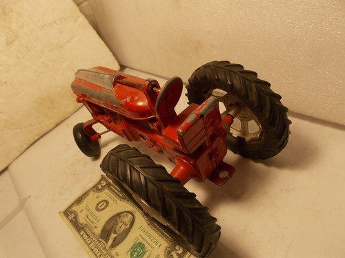 Antique Hubley Toy Diecast Farm Tractor #90 Collectable Vintage 1950 Red - Picture 6 of 9