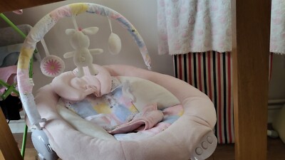 LADIDA Pink Baby Bouncer Padded Seat, Music Vibration Flower
