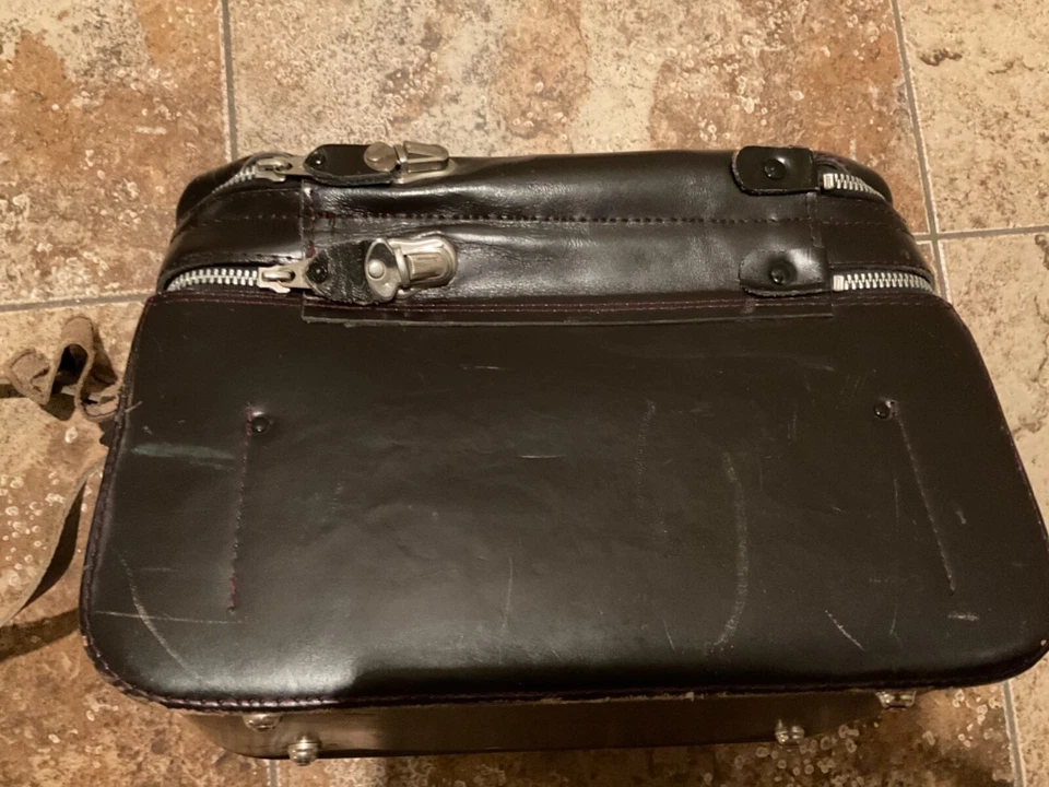 BOLSO CÁMARA VINTAGE CUERO MARRÓN JAPONÉS Foto 3 de 4