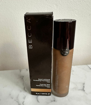 BECCA Aqua Luminous Perfecting Liquid Foundation Tan 30ml - Neu in OVP
