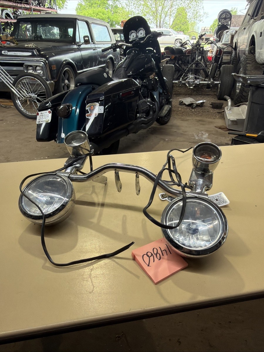 Harley Springer Softail Passing Lamp Fog Light Bar Spot OEM