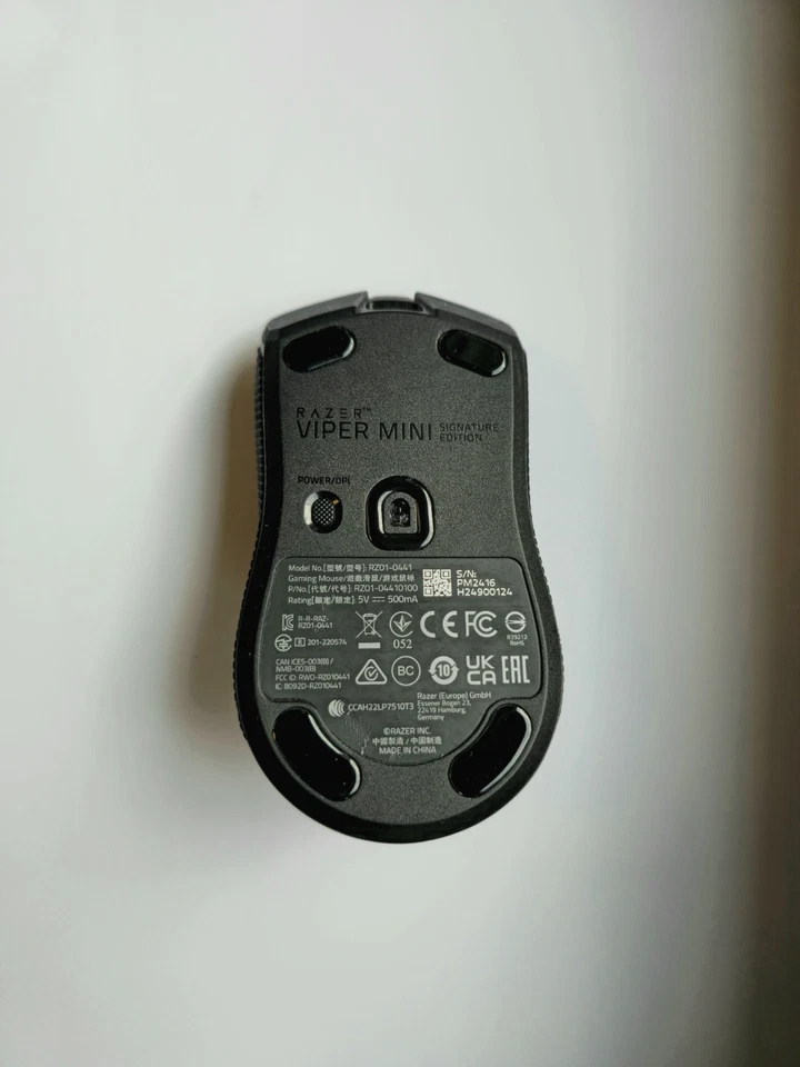 Razer Viper Mini Signature Edition SE Wireless Gaming Mouse-Glass Skates - Immagine 2 di 4
