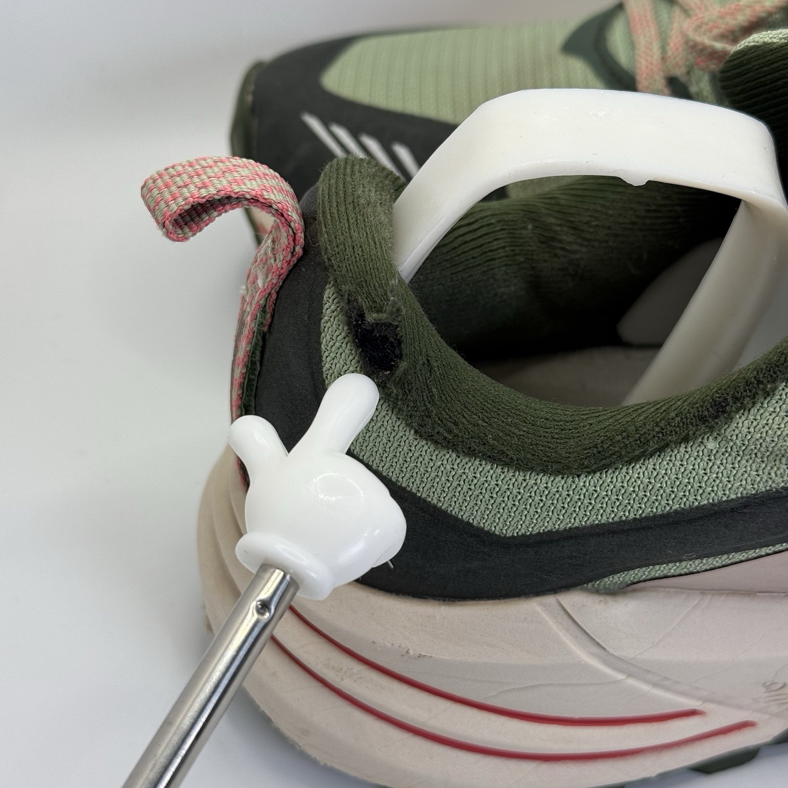 Brooks Cascadia 16 Green Trail Outdoor Hiking Shoes 1203631B394 Women's Size 7.5