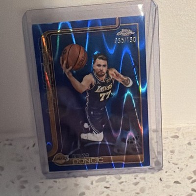 Topps Chrome Luka Dončić #2 Blue RayWave 55/150 Numbered