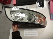 FARO FANALE ANTERIORE SINISTRO SX GIUDA PER VOLVO V50 1° Serie 31265695 (03>07)