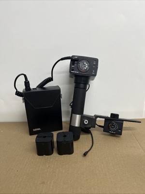 Sunpak Auto 611 Thyristor Film Camera Flash, AC, Adapter, Sunpak Battery HB3L