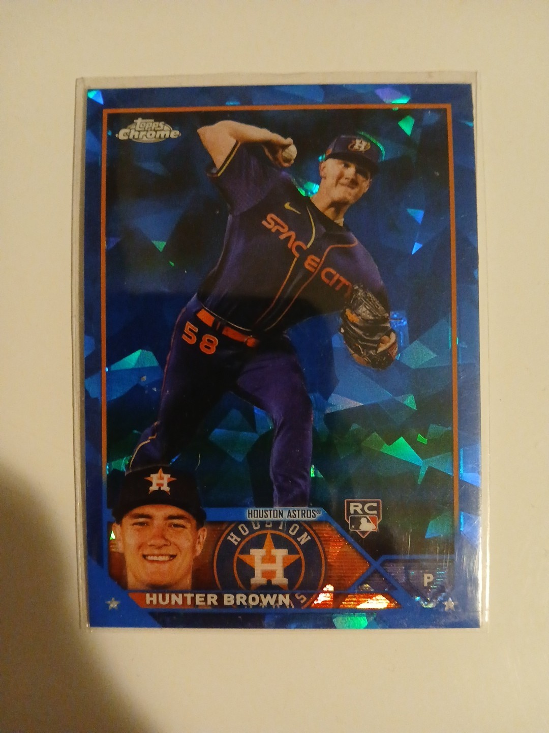 2023 Topps Chrome Sapphire Edition - Hunter Brown #111 (RC)